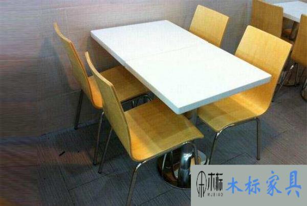 肯德基麥當勞必勝客快餐店桌椅怎么擺放?擺多少座位合適？ 